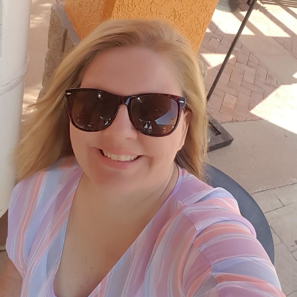 Meet your Posher, Paula